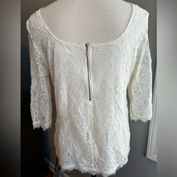 Motherhood Maternity Ivory lace 3/4 sleeve top size small - Picture 5 of 8